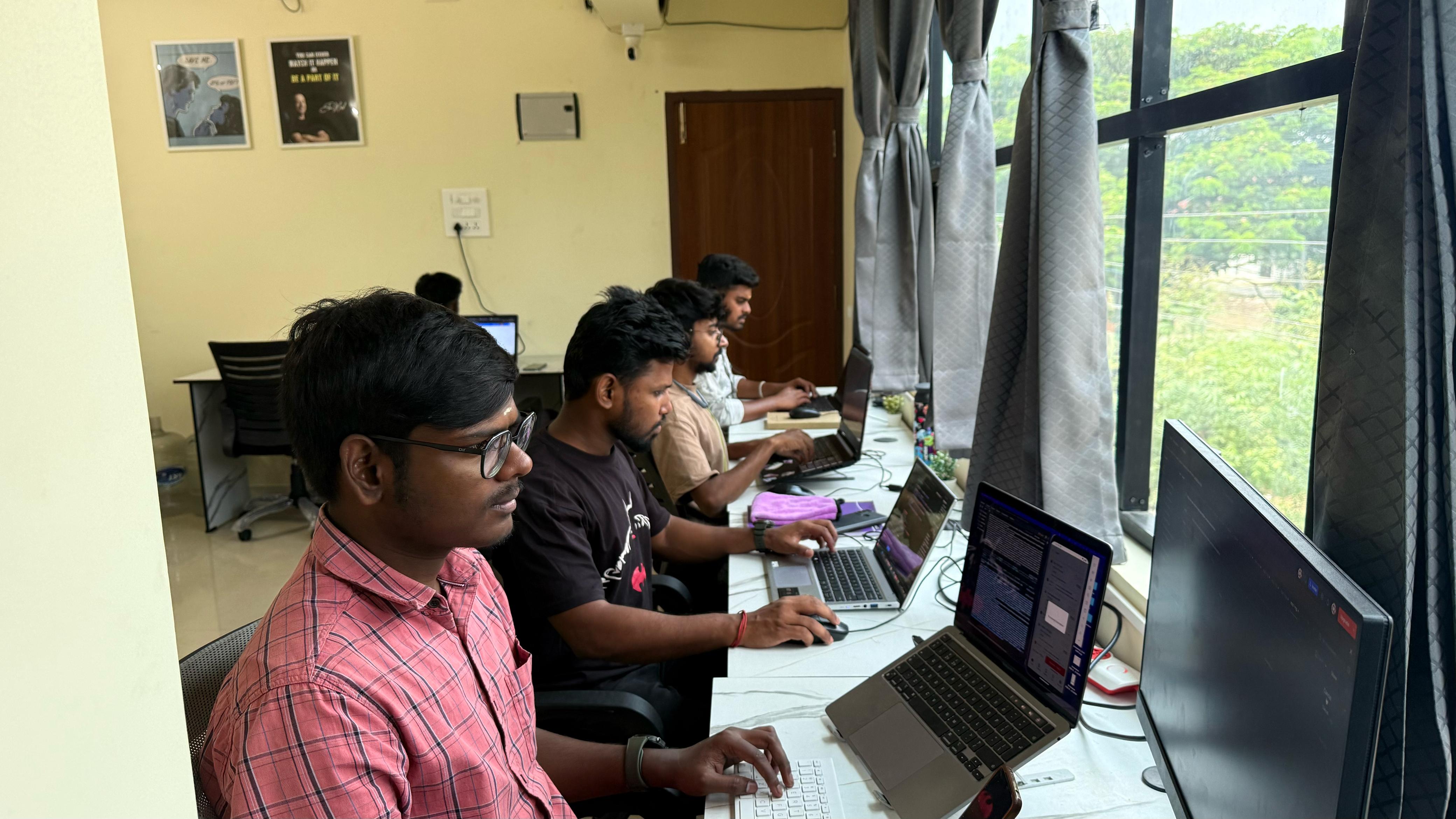 custom software application developers at noukha